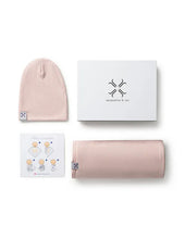 Load image into Gallery viewer, Blush ribbed beanie and blanket set

