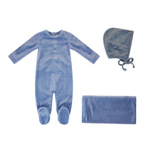 Load image into Gallery viewer, Embroidered star layette set - Blue TD2803
