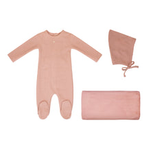 Load image into Gallery viewer, Waffle scallop layette set with fur blanket - Pink TD2810
