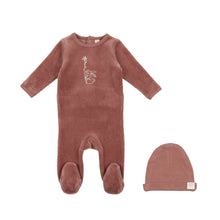 Load image into Gallery viewer, Velour bunny footie and cotton beanie with flower - rosewood

