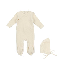 Load image into Gallery viewer, Velour button wrap footie and bonnet - cream/pink dot

