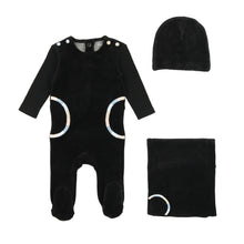 Load image into Gallery viewer, Multicolor embroidery layette set - black boy

