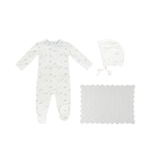 Load image into Gallery viewer, Berry pattern layette set - Blue
