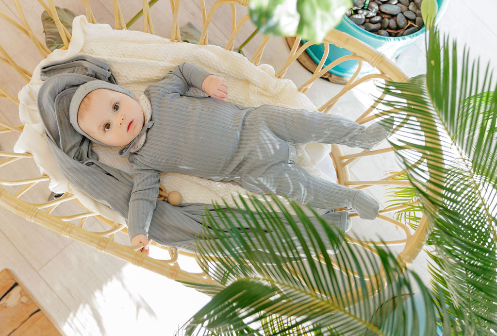 Wave collection - tulip layette set - blue pin dot
