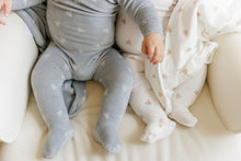 Load image into Gallery viewer, Velour leaf pattern collection - layette set - Ivory boy
