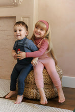 Load image into Gallery viewer, Autumn kids collection - Overalls - Pink
