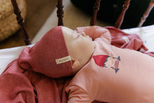 Load image into Gallery viewer, Autumn kids collection - Footie and beanie - Pink
