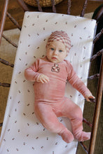 Load image into Gallery viewer, Velour plaid bear collection - Footie and beanie - Pink
