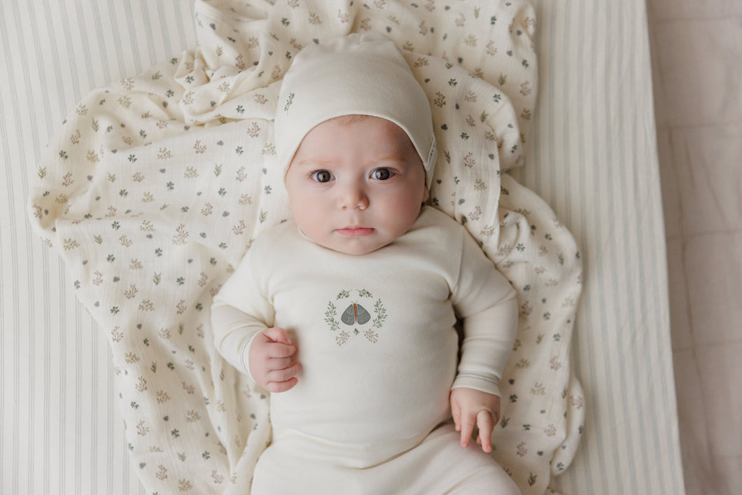 Garden floral center collection layette set - ivory boy