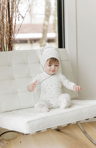 Organic cotton cluster flower collection footie and beanie - Ivory/blue