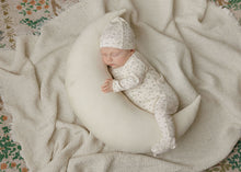 Load image into Gallery viewer, Floral rib collection layette set - Ivory/blue
