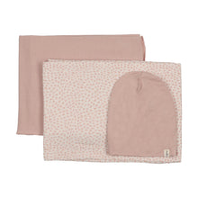 Load image into Gallery viewer, Bamboo swaddle sets + Beanie - Pink heart print
