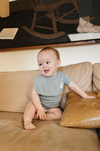 Load image into Gallery viewer, Pointelle bib - Blue
