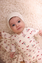 Load image into Gallery viewer, Ribbed flower footie and hat - Floral
