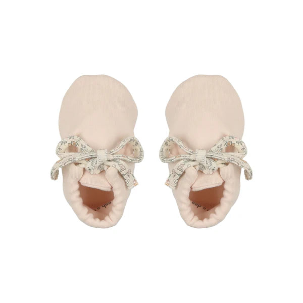 Organic ditsy booties - champagne pink