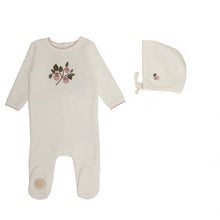 Load image into Gallery viewer, Berry Harvest Footie &amp; Hat Set - Ivory and pink
