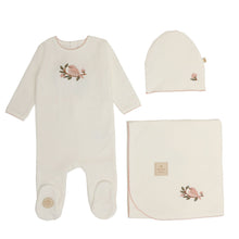 Load image into Gallery viewer, Bird &amp; Branch Layette Set - Ivory and pink
