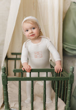 Load image into Gallery viewer, Bliss bebe footie and hat set - Ivory and pink
