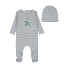 Load image into Gallery viewer, Carriage Sketch-Crisp Blue Layette set
