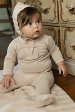 Load image into Gallery viewer, Chevron knit layette set - Toasted almond
