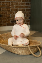 Load image into Gallery viewer, Colored scallop footie and beanie - pastel pink
