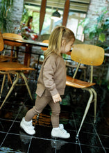 Load image into Gallery viewer, Sweatshirt - camel
