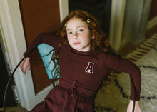 Load image into Gallery viewer, Ribbed applique tee - burgundy
