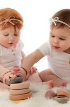 Load image into Gallery viewer, Mini classic headband - White
