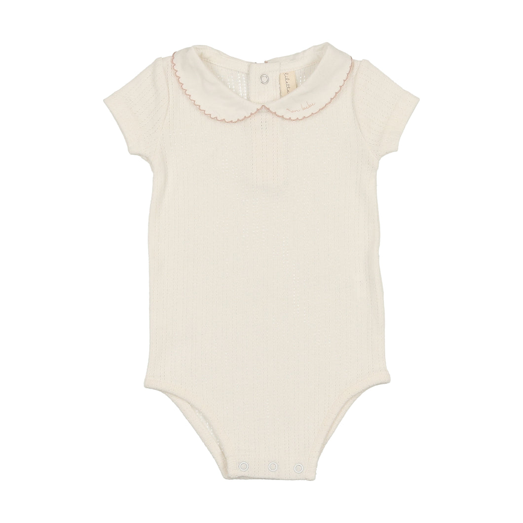 Edged collar onesie - winter white/blush