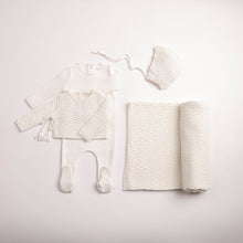Load image into Gallery viewer, Herringbone cardigan layette set - Chalk white
