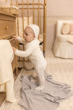 Load image into Gallery viewer, Herringbone cardigan layette set - Chalk white
