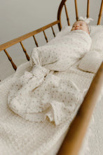 Load image into Gallery viewer, Floral embroidered collar collection muslin swaddle - Ivory pink
