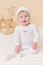 Load image into Gallery viewer, Flutter layette set - white/red
