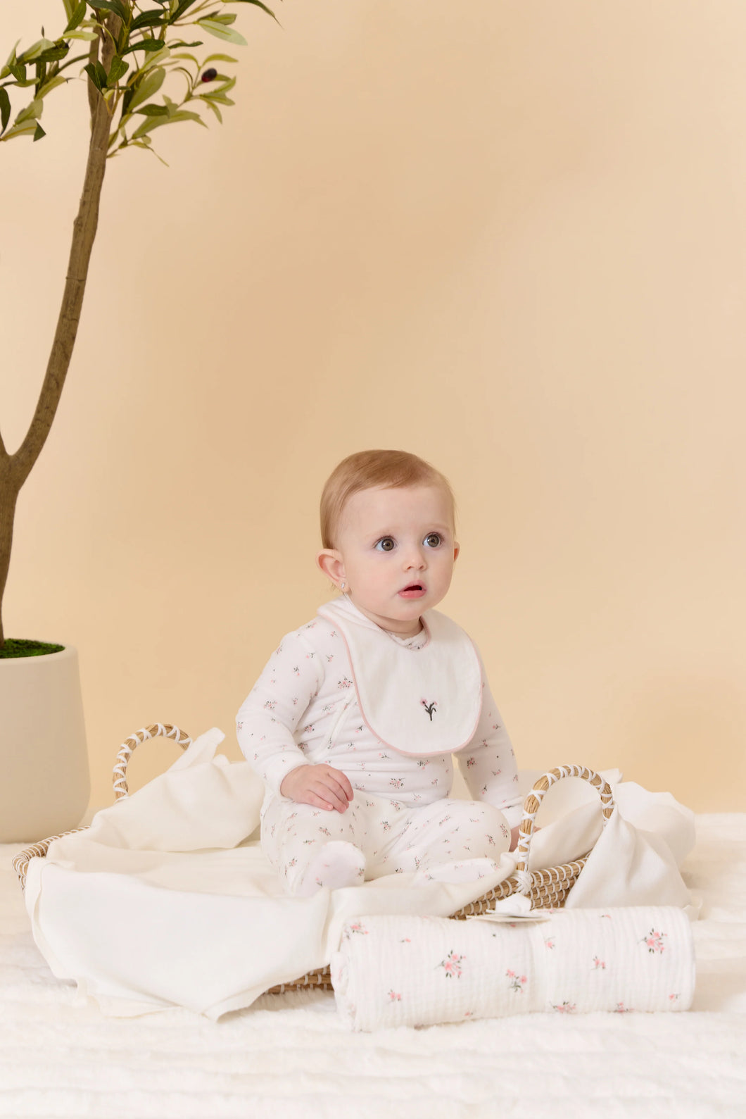 Lil blooms layette set - White/Pink