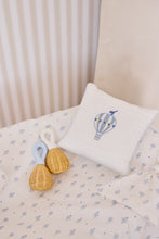 Load image into Gallery viewer, Up and away throw pillow - Blue
