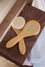 Load image into Gallery viewer, Little crown hairbrush - Pink
