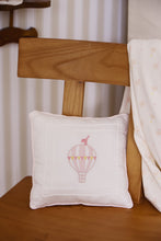 Load image into Gallery viewer, Up and away throw pillow - Pink
