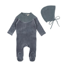 Load image into Gallery viewer, Knit collar velour layette set - blue
