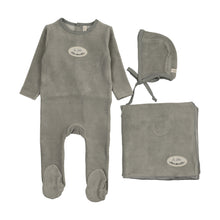 Load image into Gallery viewer, Velour patch layette set  - Light blue
