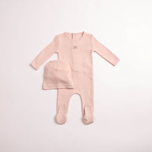 Load image into Gallery viewer, Wings pointelle footie and beanie - Caramel
