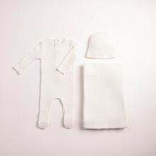Load image into Gallery viewer, Wings pointelle layette set - Chalk white boys
