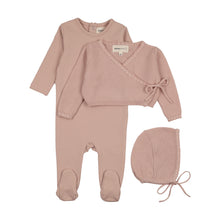 Load image into Gallery viewer, Embroidered edge knit layette set - Pale pink
