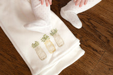 Load image into Gallery viewer, Mason jars layette set - arctic white boys
