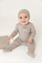 Load image into Gallery viewer, Patisserie layette set - toast

