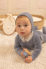 Load image into Gallery viewer, Petites fleurs velour footie and bonnet - Blue haze

