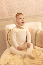 Load image into Gallery viewer, Pleated knit layette set - Linen
