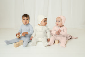 Pointelle engraved plaque footie and bonnet - Snow white