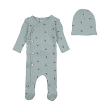 Load image into Gallery viewer, Printed pointelle layette set - dark base boy
