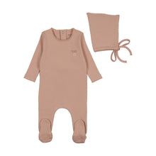 Load image into Gallery viewer, Raised Embroidery-Hushed Pink Layette set
