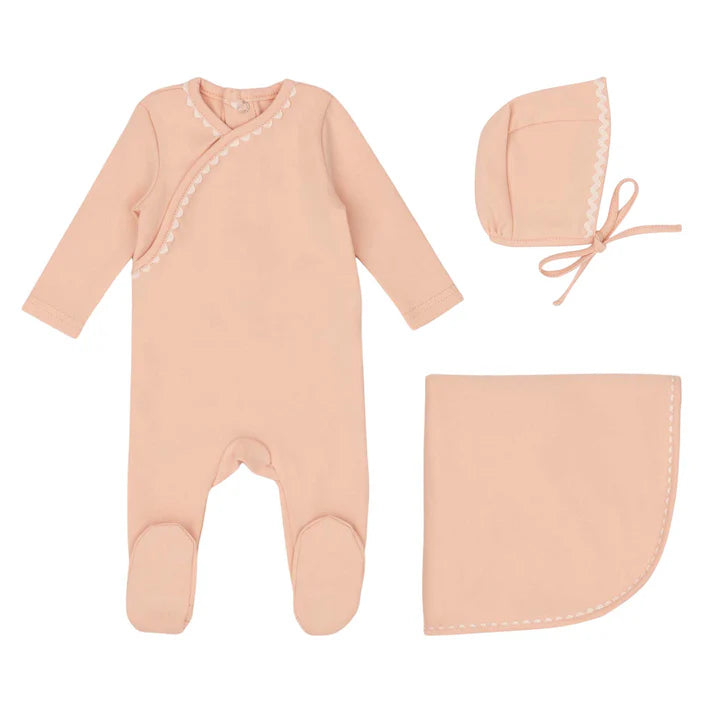 Classic ric rac layette set - White on pink